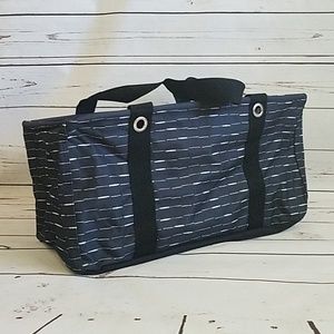 Medium utility tote